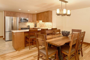 700 Monarch 205, Deluxe Condo with Private Deck & Mountain Views Located 1 Block to Ski Lift